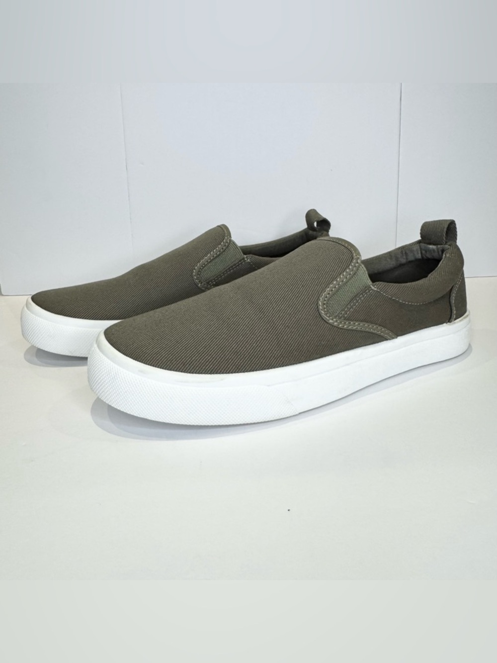 Maurices Kate Slip On Sneaker Green Women's 10
